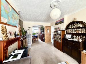 Living Room- click for photo gallery